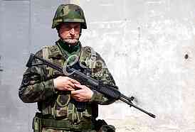 Guide Alexander Ojdanic, Corporal military police barracks Topcider Kosutnjak, military police, army, uniform, full war equipment, army, weapons, a soldier in full battle gear, A trench accessories, M-21A rifle, weapon, helmet, camouflage uniform
