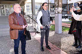  Dragan Kojic Keba came to the hearing at the Third Basic Prosecutor's Office where he was interrogated for having overturned a girl on a pedestrian crossing.
