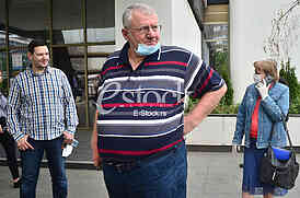 Nemanja Sarovic, Vojislav Seselj, Vjerica Radeta