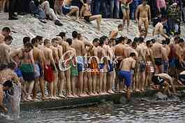 Race for the Holy Cross