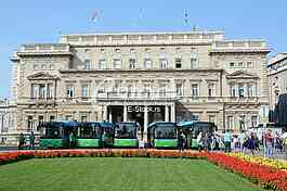Presentation of city electro buses, major Sinisa Mali and Chinese Ambassador