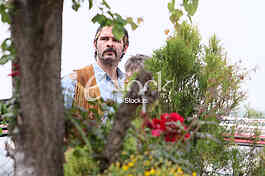 Tv series Dogs are barking, the wind carries