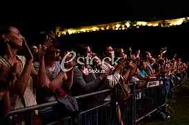 Koncert grupe 2 cellos_Photo e-stock Katarina Mihajlovic