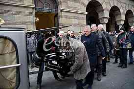 Marko Nikolic Sahrana_Photo e-stock Katarina Mihajlovic