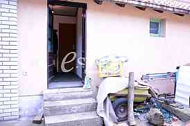 Božidar Dacic killed three people and wounded one person and eventually killed himself.