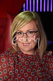 Pinkove zvezdice_photo_e_stock_Katarina Cvijovic