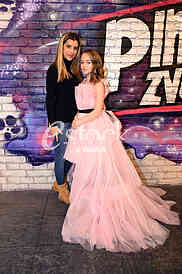 Pinkove zvezdice_photo_e_stock_Katarina Cvijovic