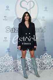  Revija Suzana Peric
