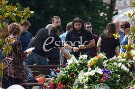 Family and friends grave Miodrag Mandic Manda