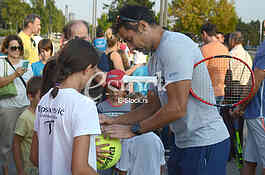 Public tennis hour 