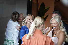 Ilda Saulic, Gordana Saulic i Sanela Saulic cekaju goste