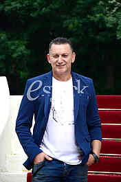 Press conference Sako Polumenta in restaurant 