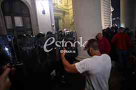 Protest ispred Skupstine Srbije