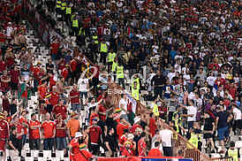  Serbia-Wales, football match.
