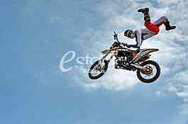 motorcycle acrobatic stunts