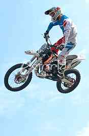 motorcycle acrobatic stunts