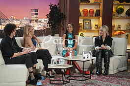 Djordje Culafic Dzordzi, Ksenija Knezevic, Edita Aradinovic i Maya Berovic