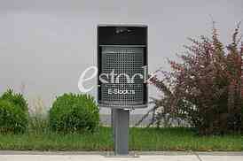 metal wastebasket litter bin and extinguishing cigarettes