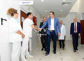  president of Serbia Aleksandar Vucic visiting the children's clinic in Tirsova Street