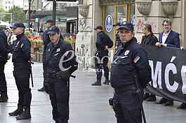 Zene u crnom protest